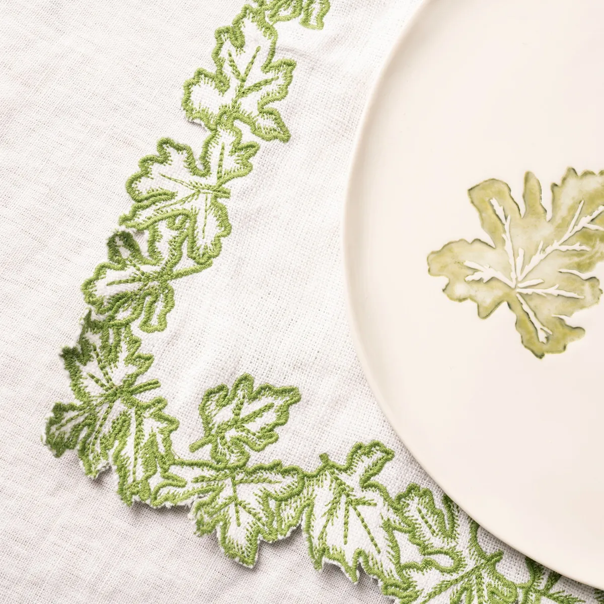 1090-geranium-placemat–1.webp