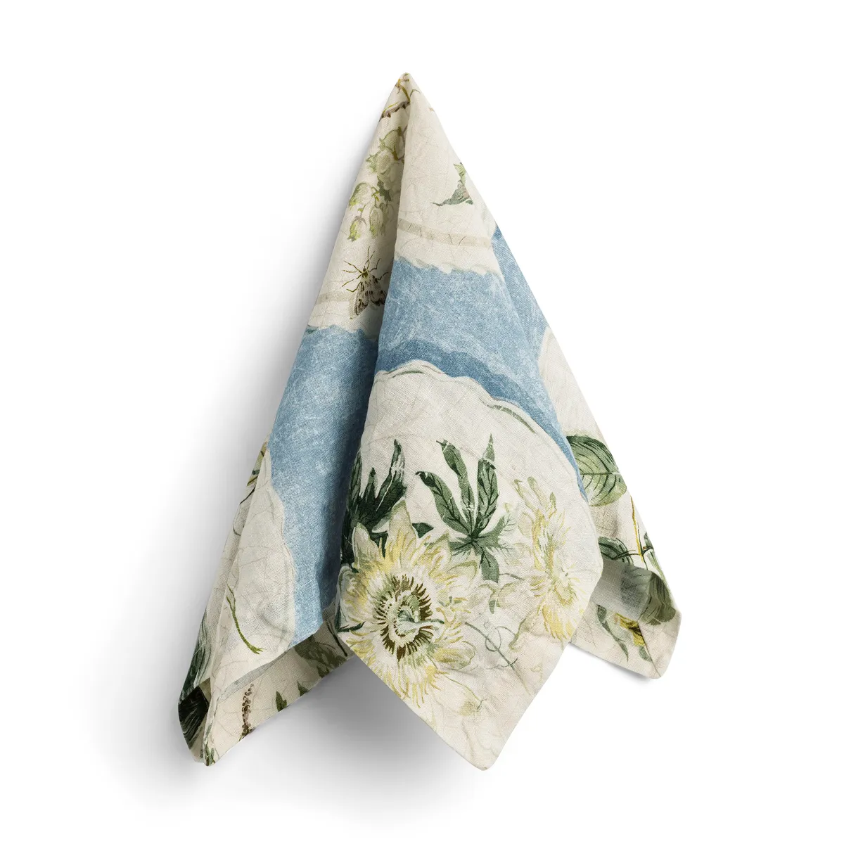 1111-daylesford-x-colefax-quince-garden-napkin-in-blue-with-hazel–1.webp