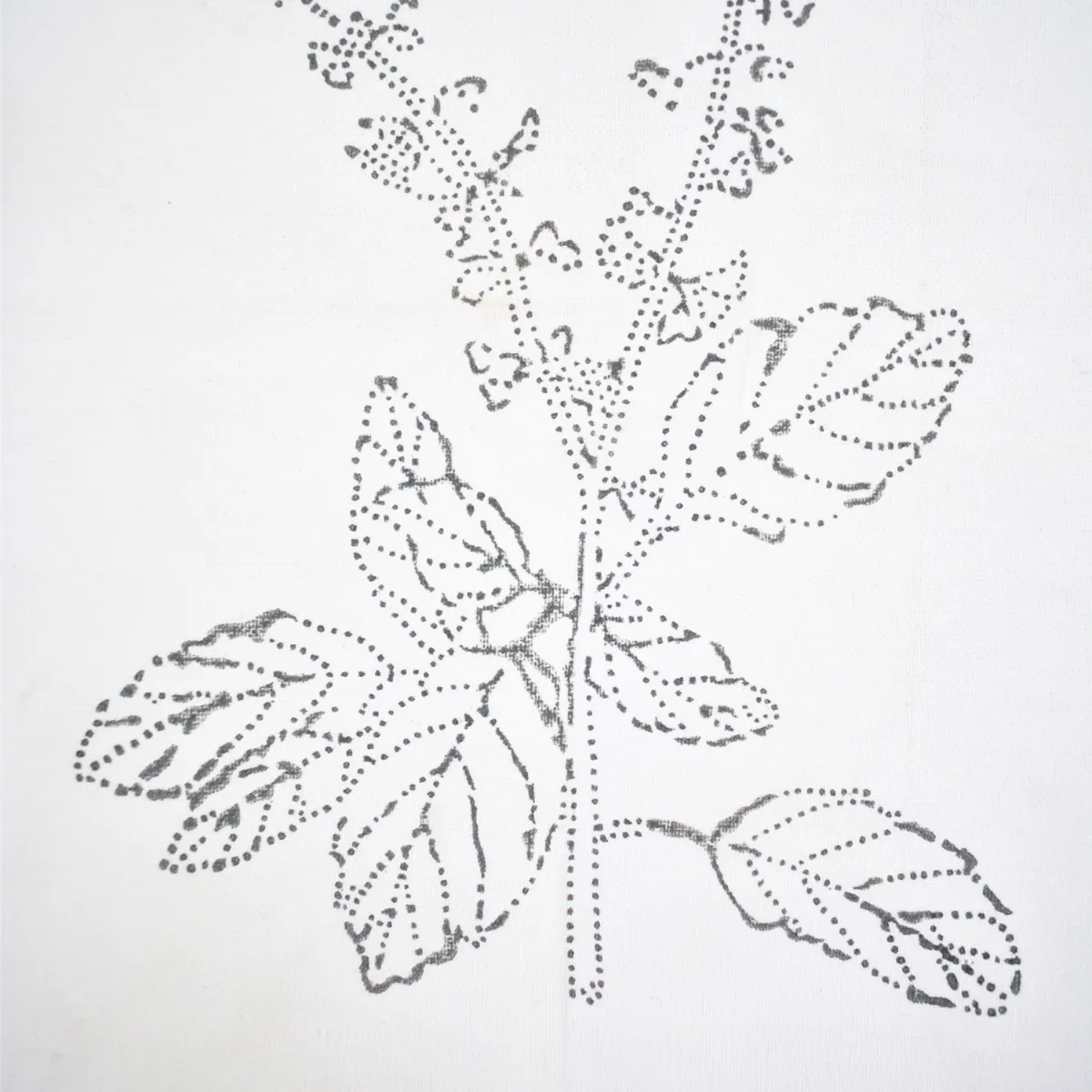 Nila Tulsi Napkin