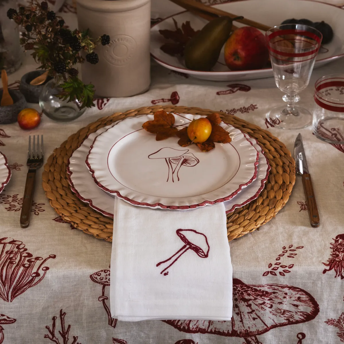1122-mushroom-napkin-field-claret–1.webp