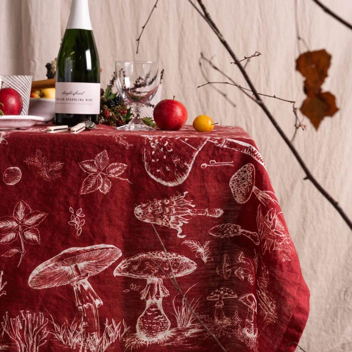1132-mushroom-tablecloth-claret–1.webp