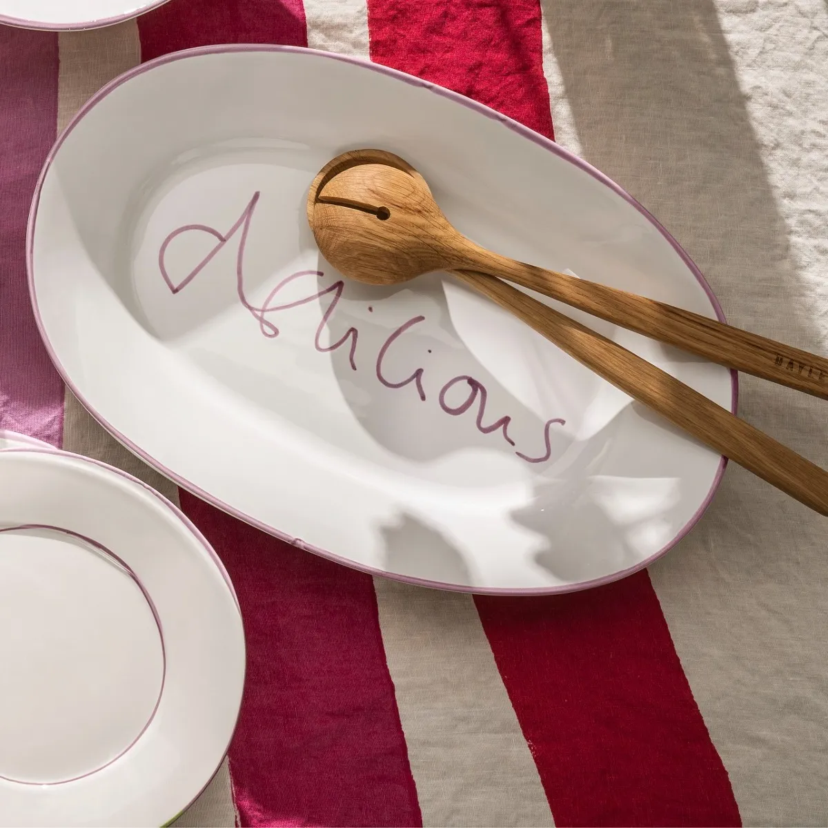 1217-oddington-delicious-platter-oval-lilac-ceramic–1.webp