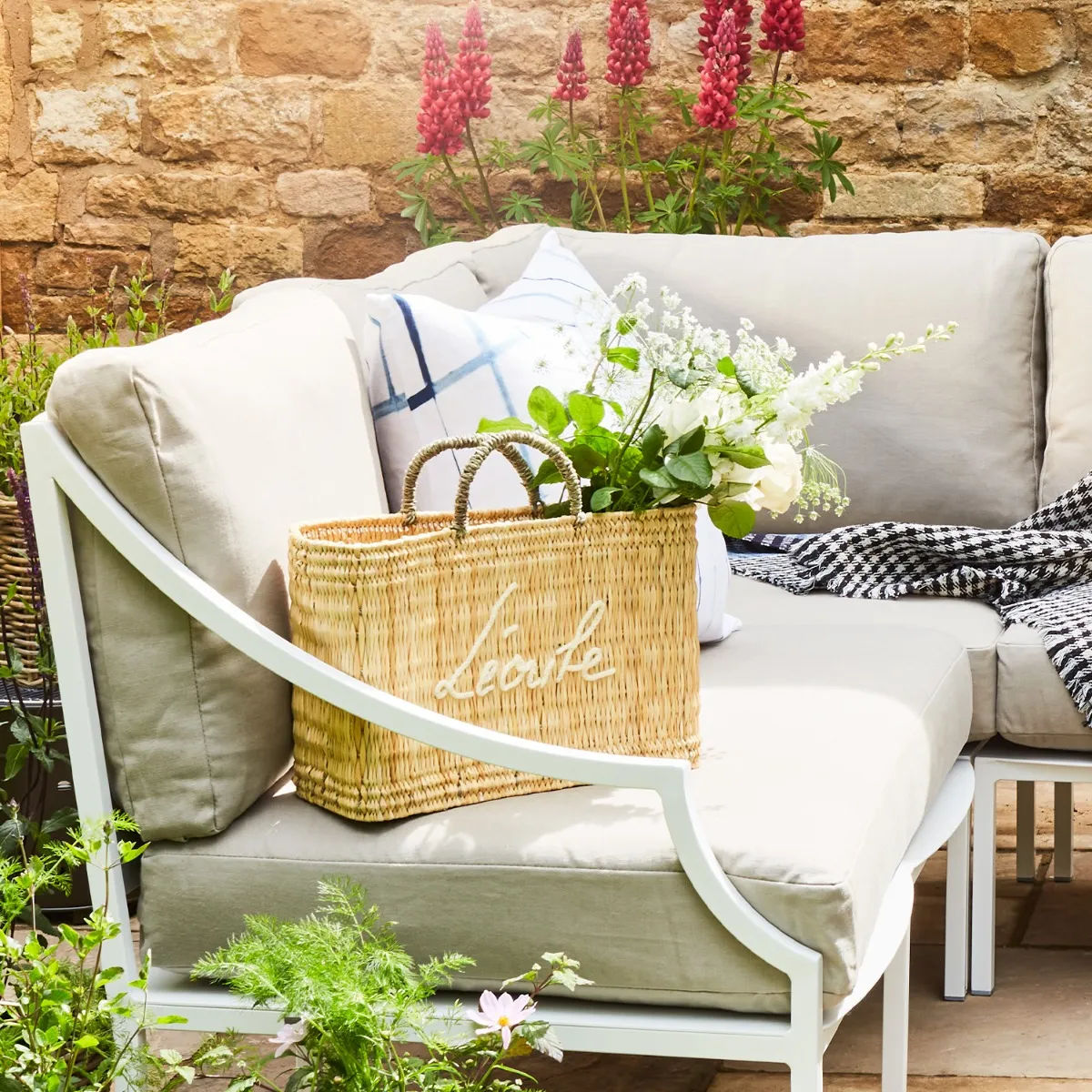 LÃ©oube White Basket Bag