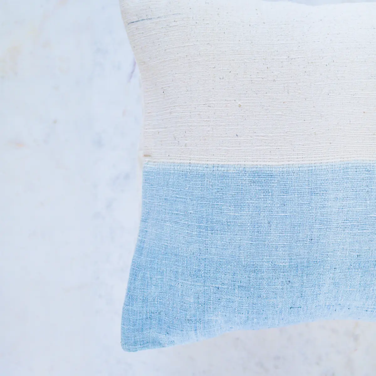 1314-nila-suti-cushion-ombre–1.webp