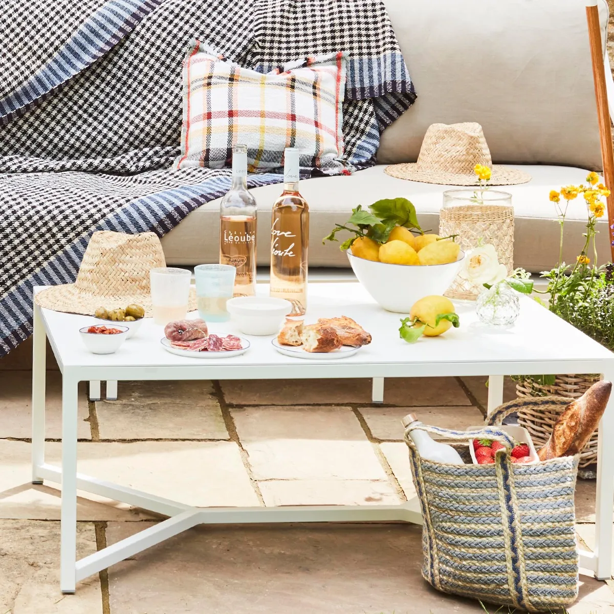 1341-kingham-coffee-table-in-white–1.webp