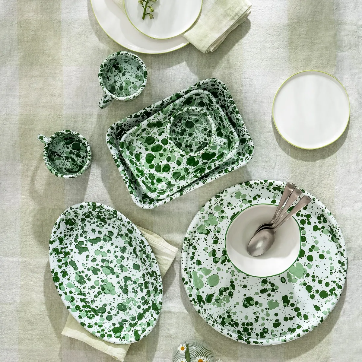 1346-splatter-tray-green-enamel–1.webp