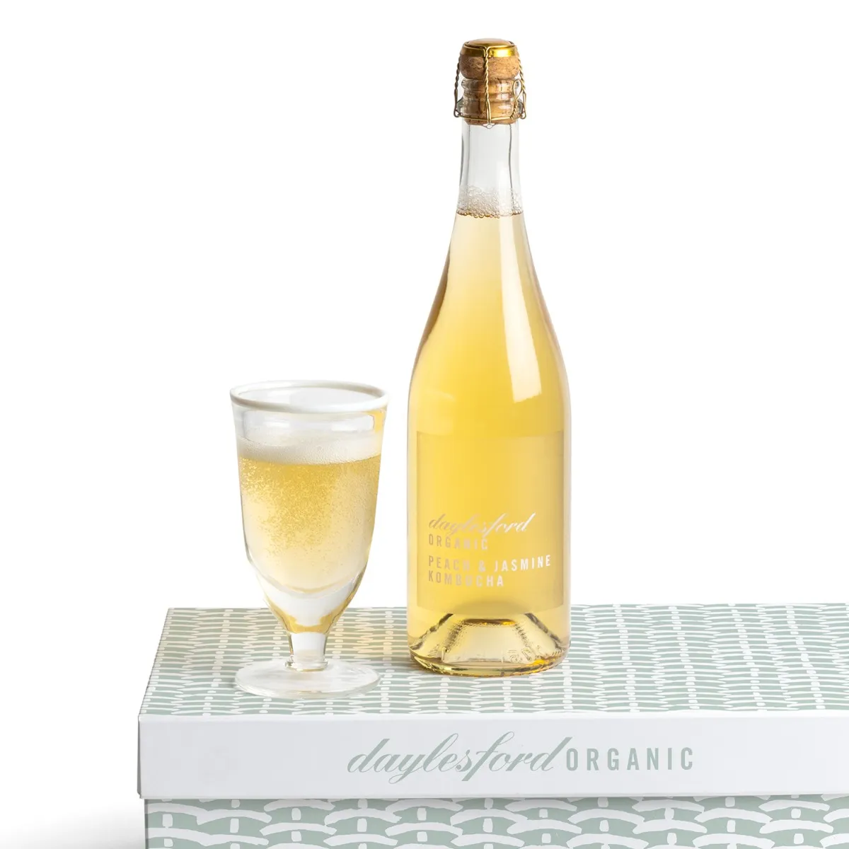 136-kombucha-and-chocolate-gift-box–1.webp