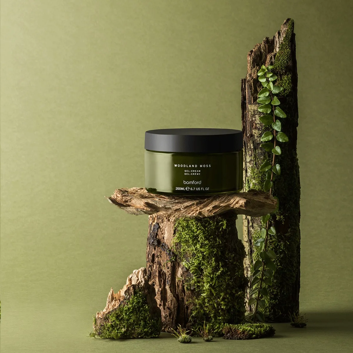 1451-bamford-woodland-moss-gel-cream–1.webp