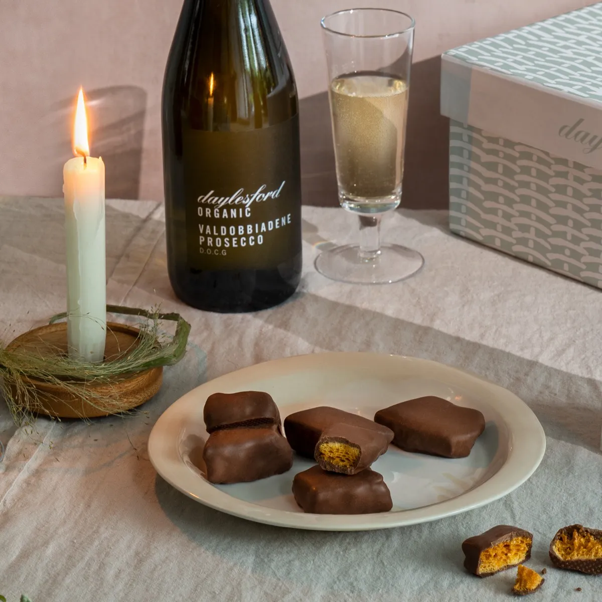 1483-fizz-and-honeycomb-gift-box–1.webp