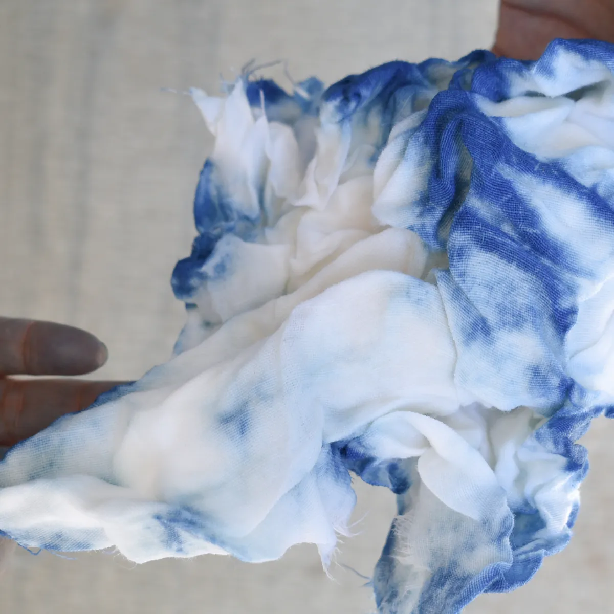 1526-nila-still-water-napkin–1.webp