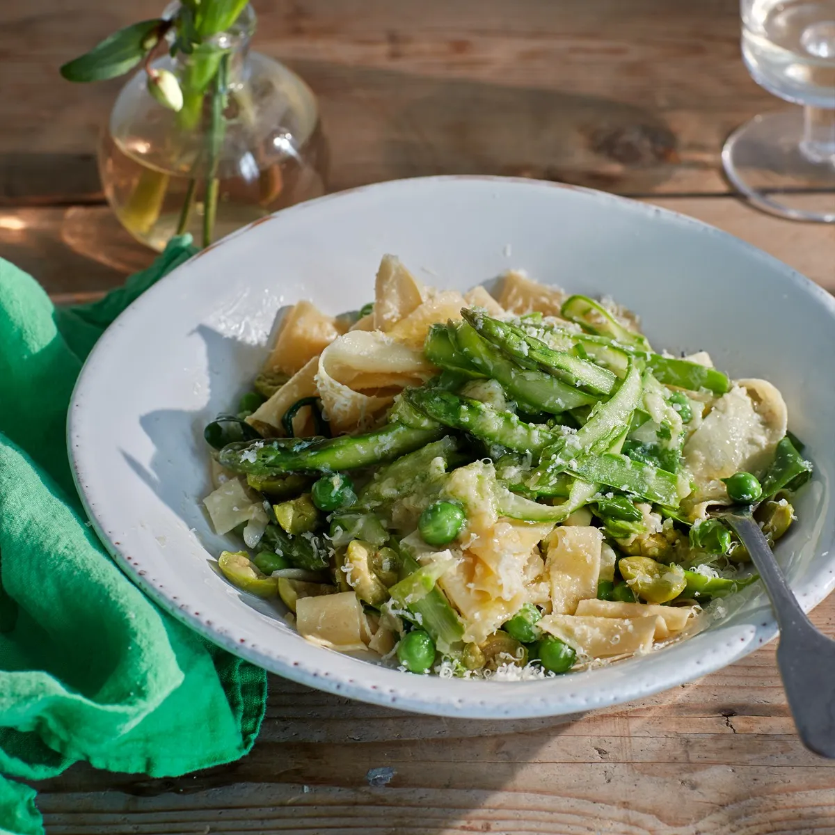 331-pasta-with-asparagus-amp-wild-garlic–1.webp