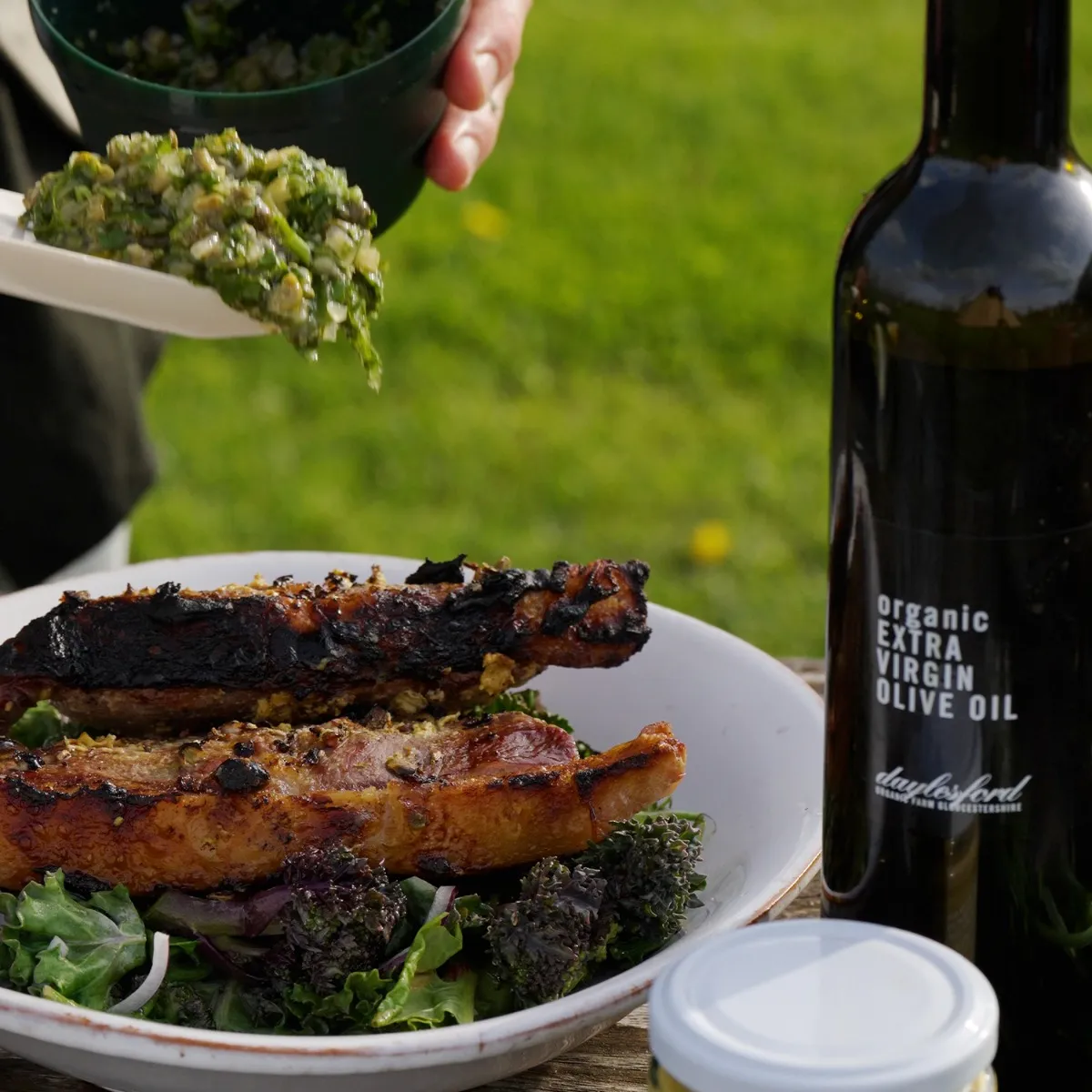 Lamb Chops with Juniper & Fennel Seeds â?a guest recipe by Tait Miller 