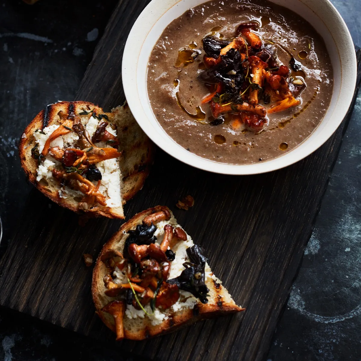 396-garlic-amp-thyme-mushrooms-on-toast–1.webp