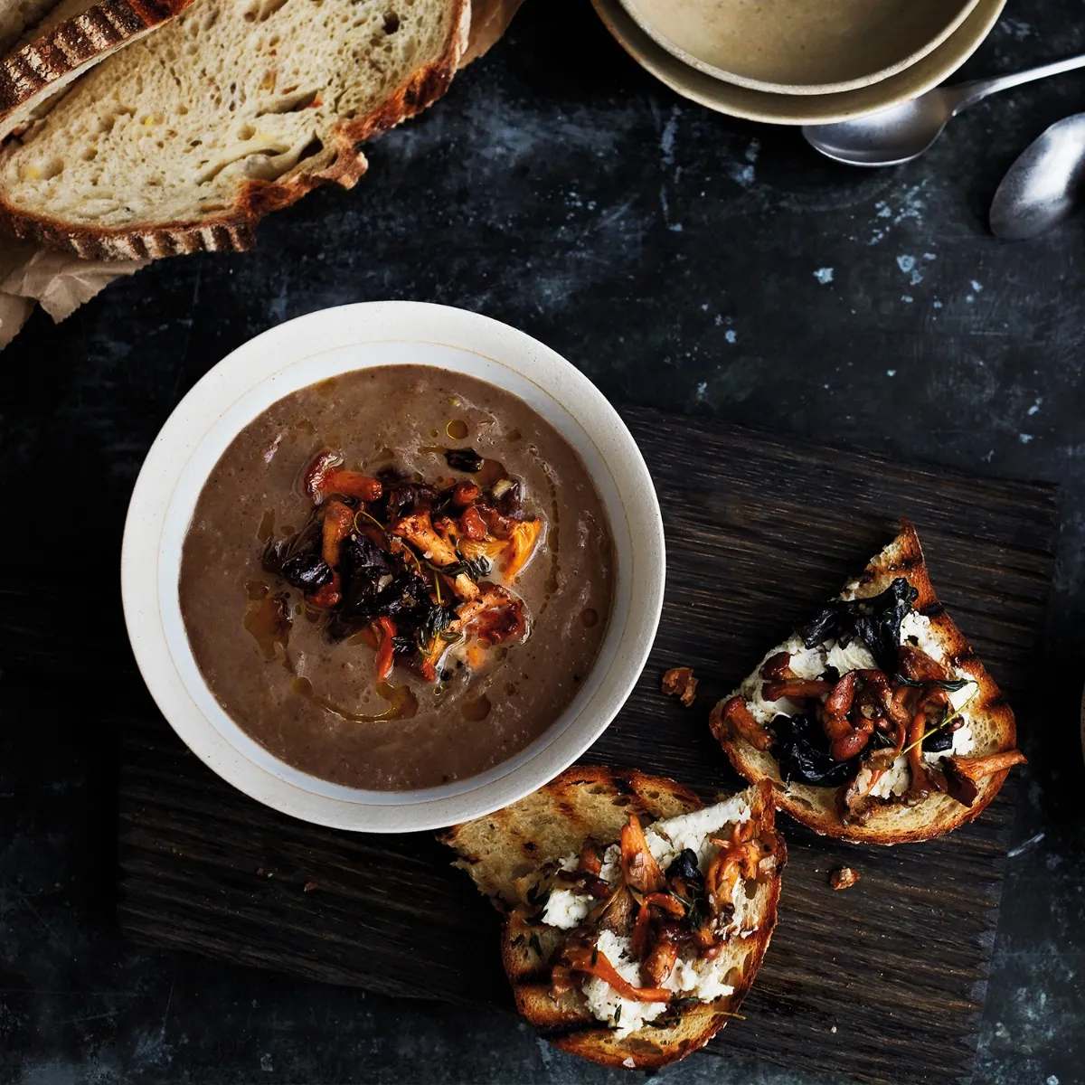 396-garlic-amp-thyme-mushrooms-on-toast–1.webp