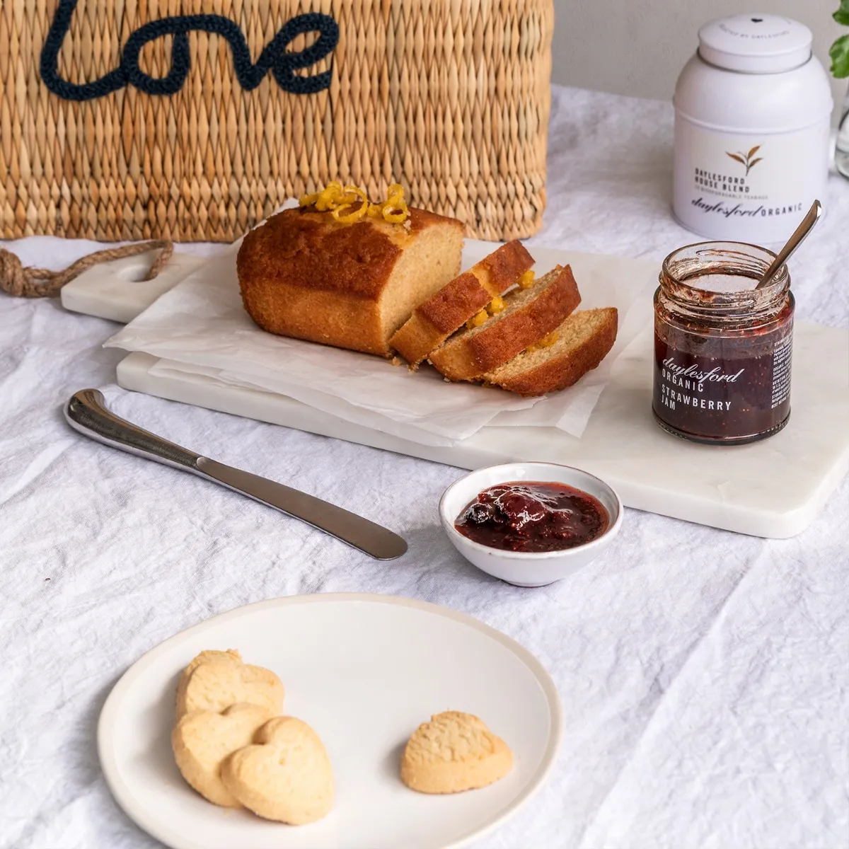 654-teatime-gift-basket–1.webp