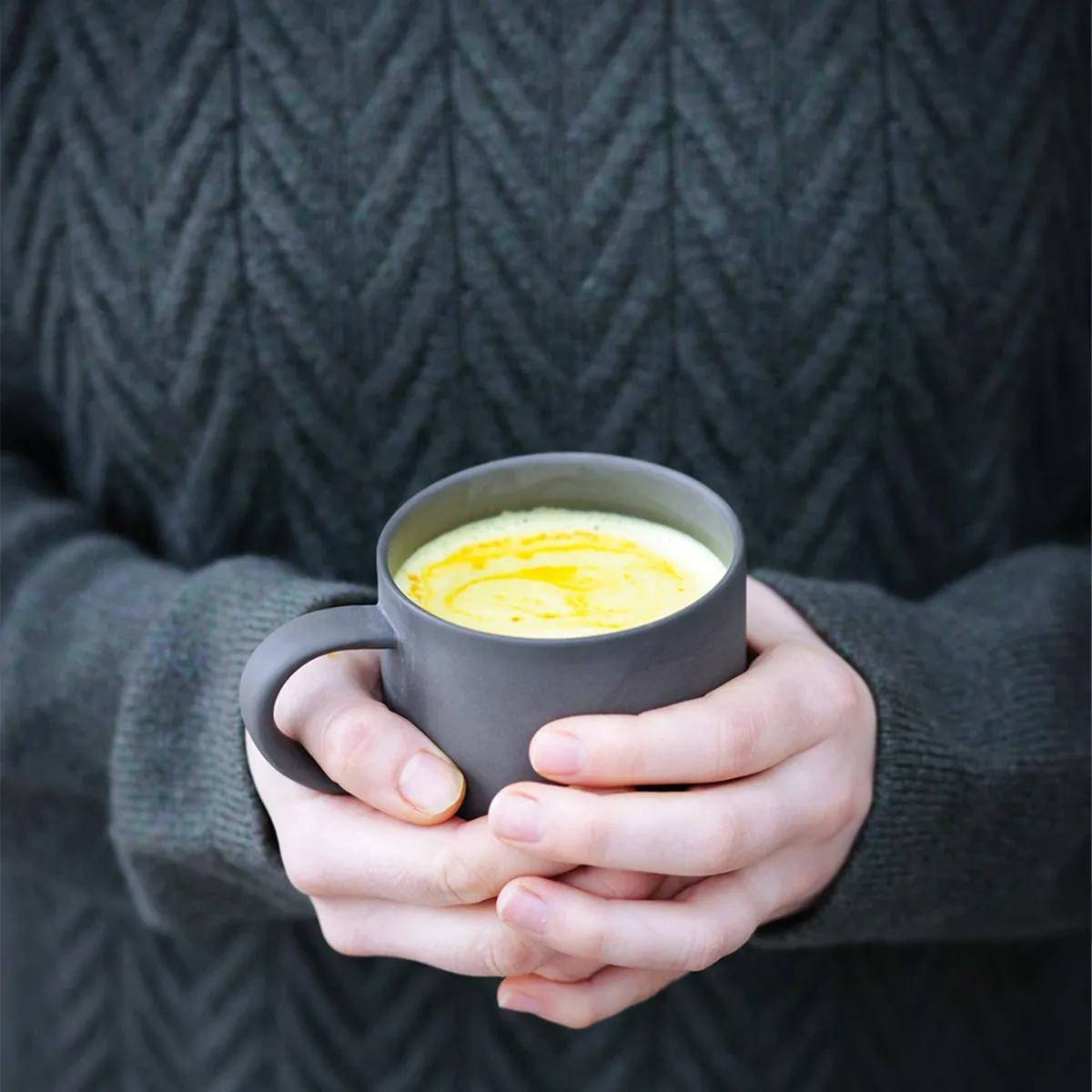 Golden Almond Milk with Turmeric & Gentle Spices 1 708-golden-almond-milk-with-turmeric-amp-gentle-spices–1.webp