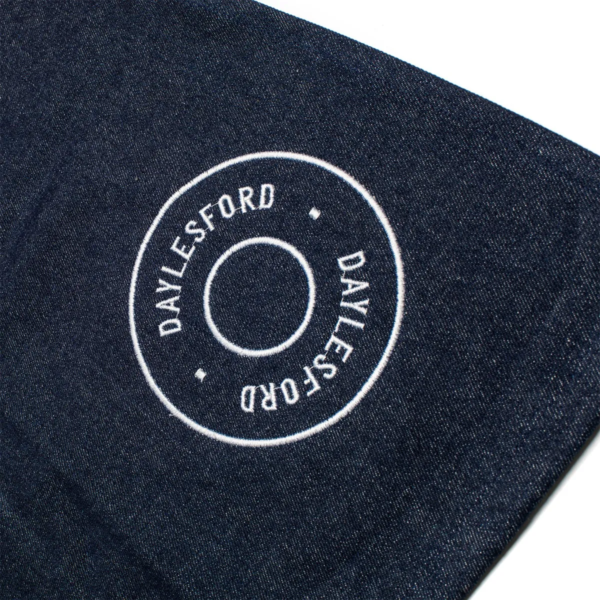 758-ferry-denim-apron–1.webp