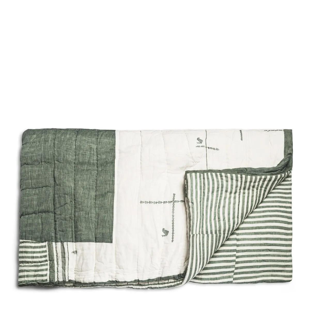 890-nila-pasture-quilt-large–1.webp