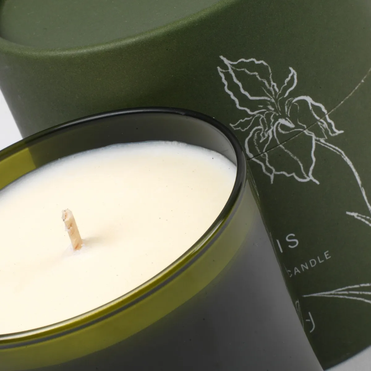 Bamford White Iris Flora Candle Large